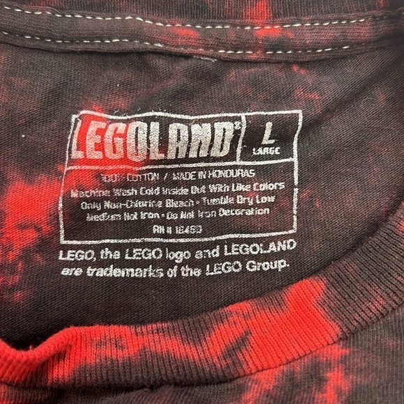 Legoland Florida Resort Tye Dyed T-Shirt Size Large EUC 100% Cotton‎ Red/Black - Picture 5 of 7